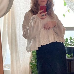 Imported Merry Jenny balloon sleeve crewneck!